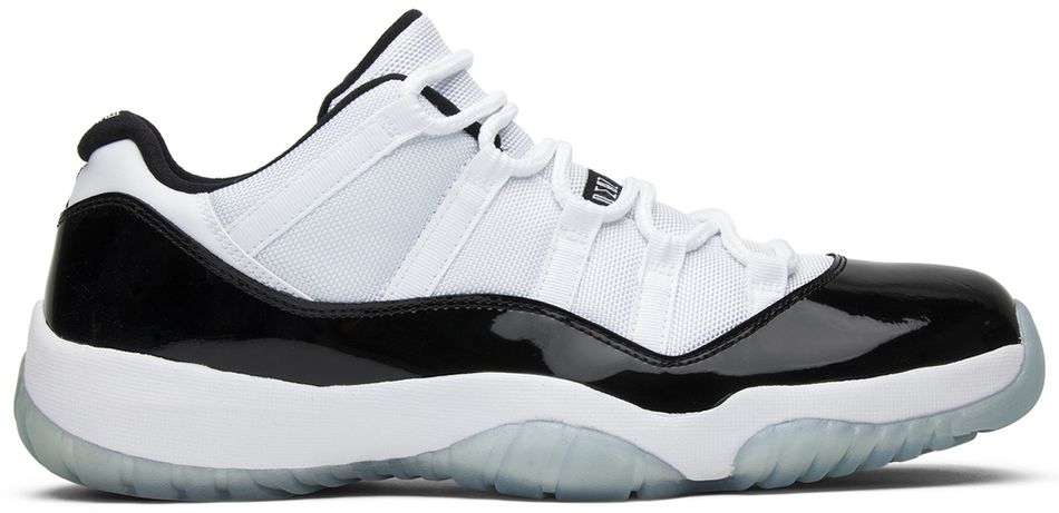 USED Jordan 11 Retro Low Concord